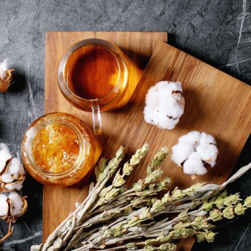 Řecké Hygge: Jak si vytvořit dokonalou podzimní pohodu s šálkem horského čaje